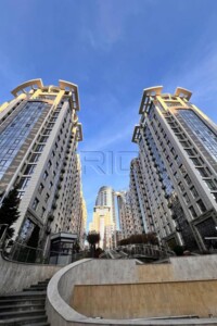 Продажа квартиры, Киев, р‑н. Саперное Поле, ст.м. Дворец Украина, Саперное Поле улица, дом 5А