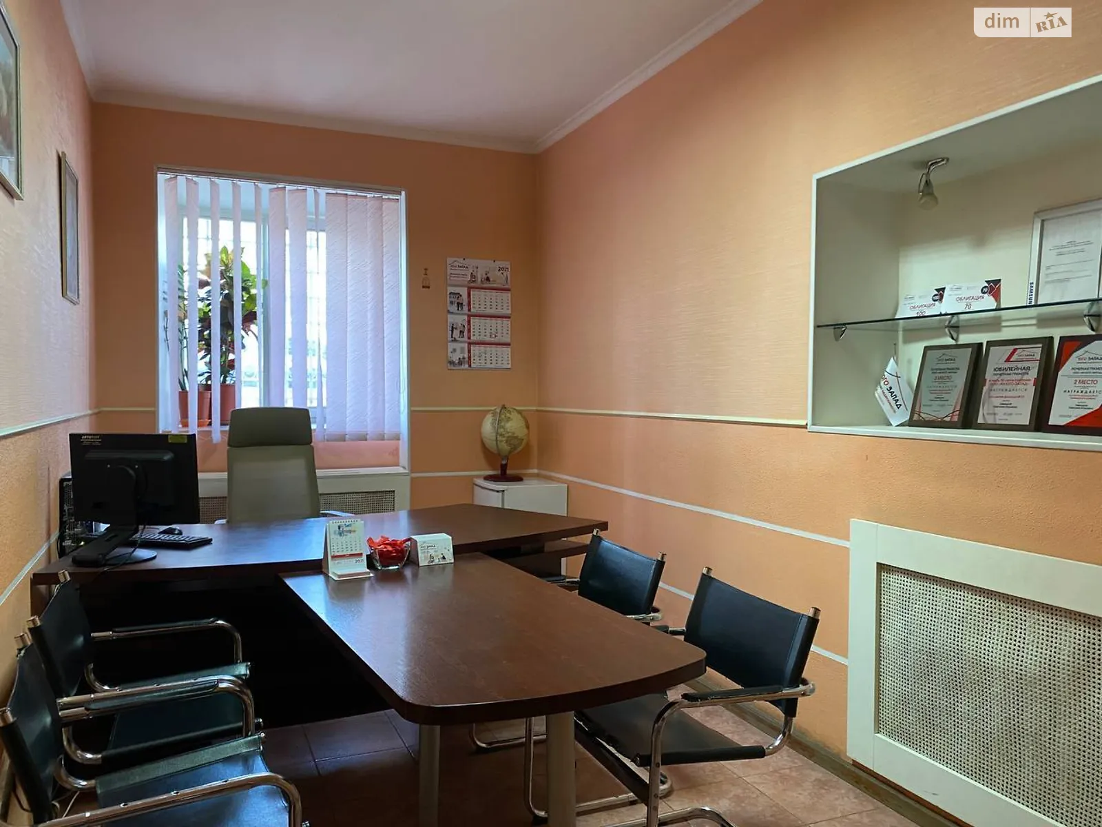 Здається в оренду приміщення вільного призначення 64 кв. м в 2-поверховій будівлі, цена: 800 $ - фото 1