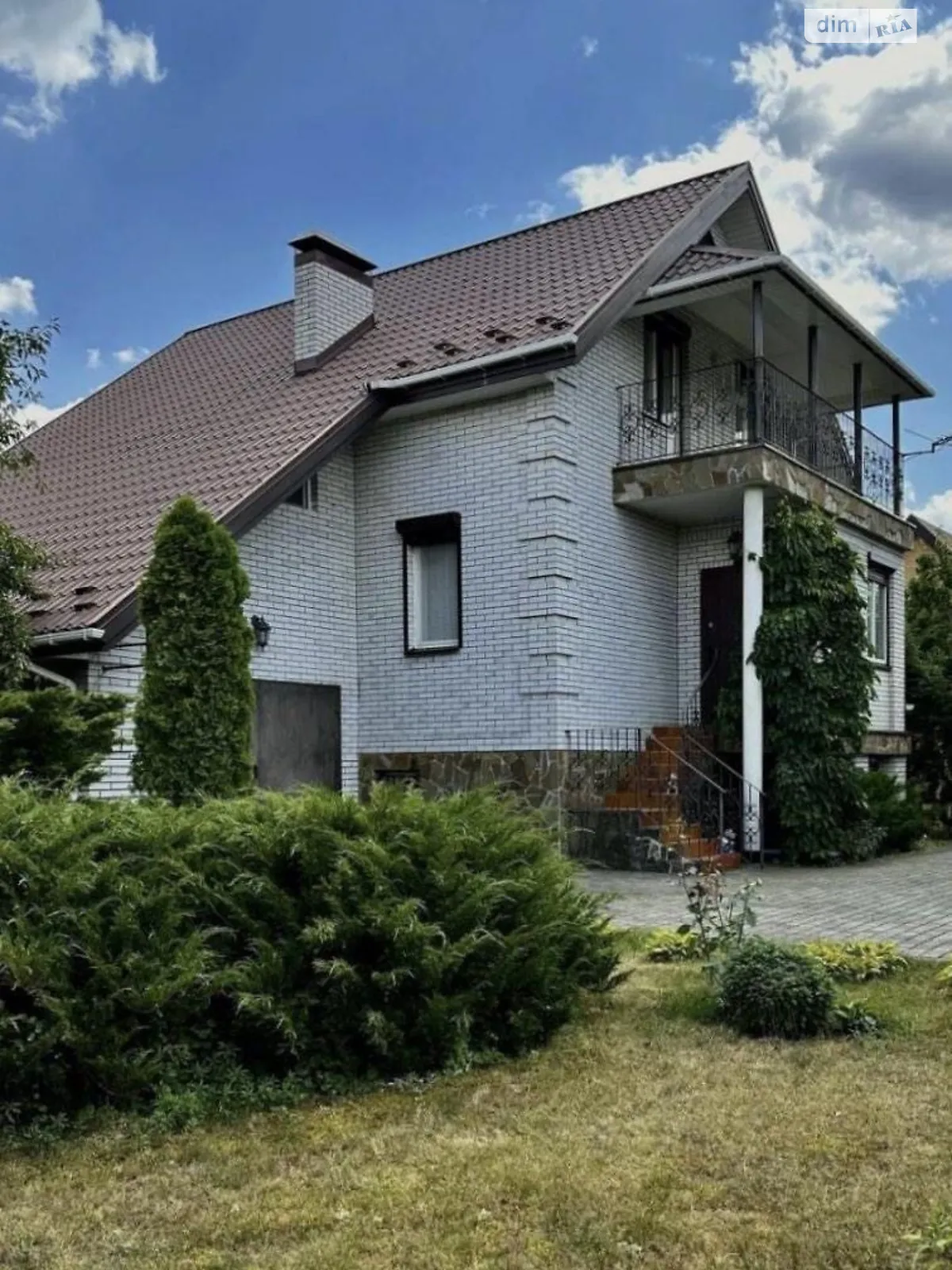 Продается дом на 2 этажа 234.4 кв. м с баней/сауной, цена: 167000 $ - фото 1