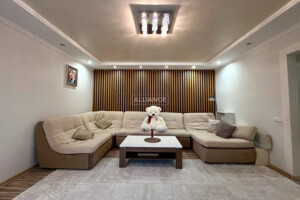 Продажа квартиры, Ивано-Франковск, р‑н. Бам, Надежды переулок, дом 2