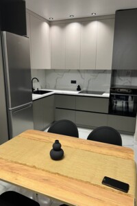 Довгострокова оренда квартири, Вінниця, р‑н. Академічний, Миколаївська вулиця, буд. 31