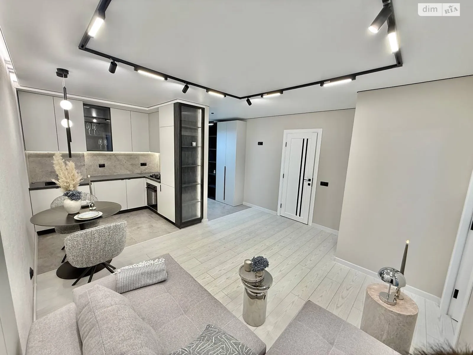 3-комнатная квартира 58 кв. м в Тернополе, ул. Смакулы, 8 - фото 1