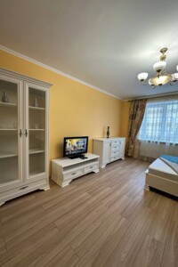 Довгострокова оренда квартири, Рівне, р‑н. Центр, Небесної Сотні (Кіквідзе) вулиця, буд. 66