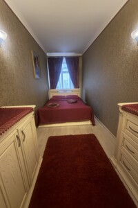 Довгострокова оренда квартири, Львів, р‑н. Площа Ринок, Катедральна площа, буд. 8