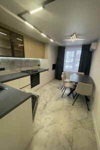 Продаж квартири, Тернопіль, р‑н. Оболоня, Білогірська вулиця, буд. 13