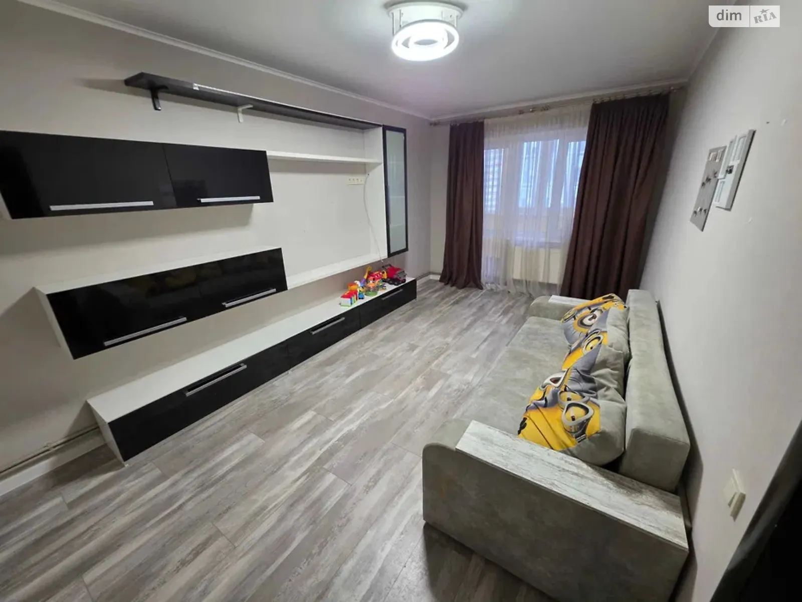 Сдается в аренду 3-комнатная квартира 72 кв. м в Чернигове, ул. Красносельского, 5 - фото 1