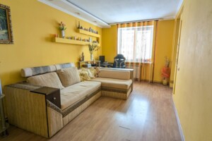 Продажа квартиры, Ивано-Франковская, Долина, р‑н. Долина, В. Черновола улица, дом 2