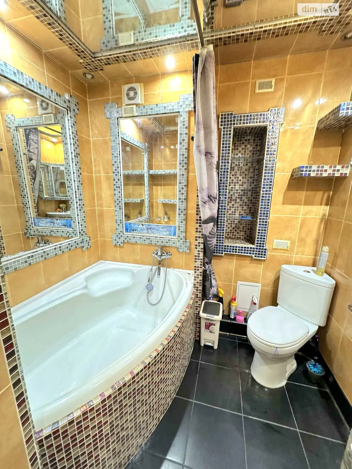 Продается 3-комнатная квартира 58.9 кв. м в Житомире, ул. Победы - фото 1