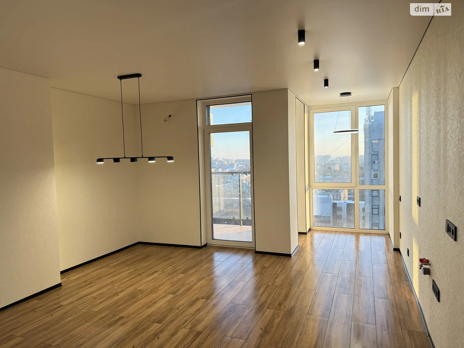 Продається 1-кімнатна квартира 33.9 кв. м у Рівному, вул. Кавказька, 32В - фото 1