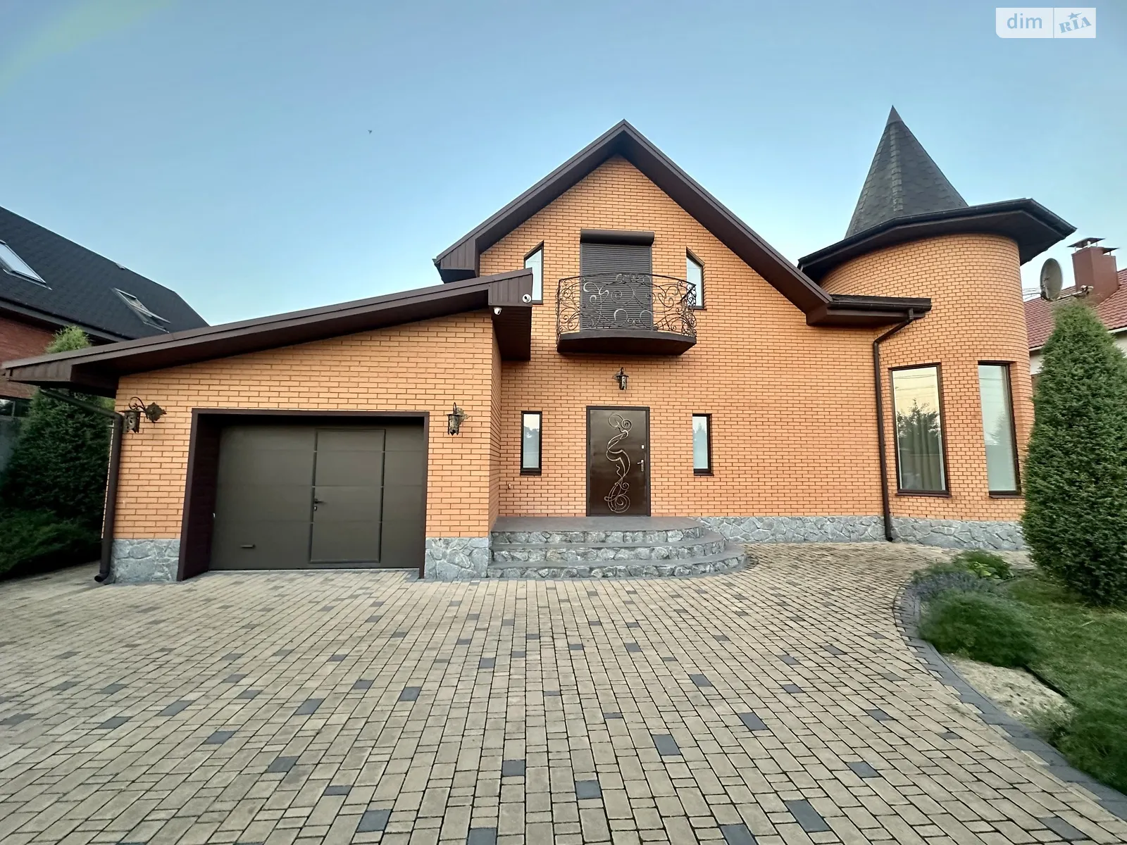 Продается дом на 2 этажа 170 кв. м с мансардой, цена: 215000 $ - фото 1