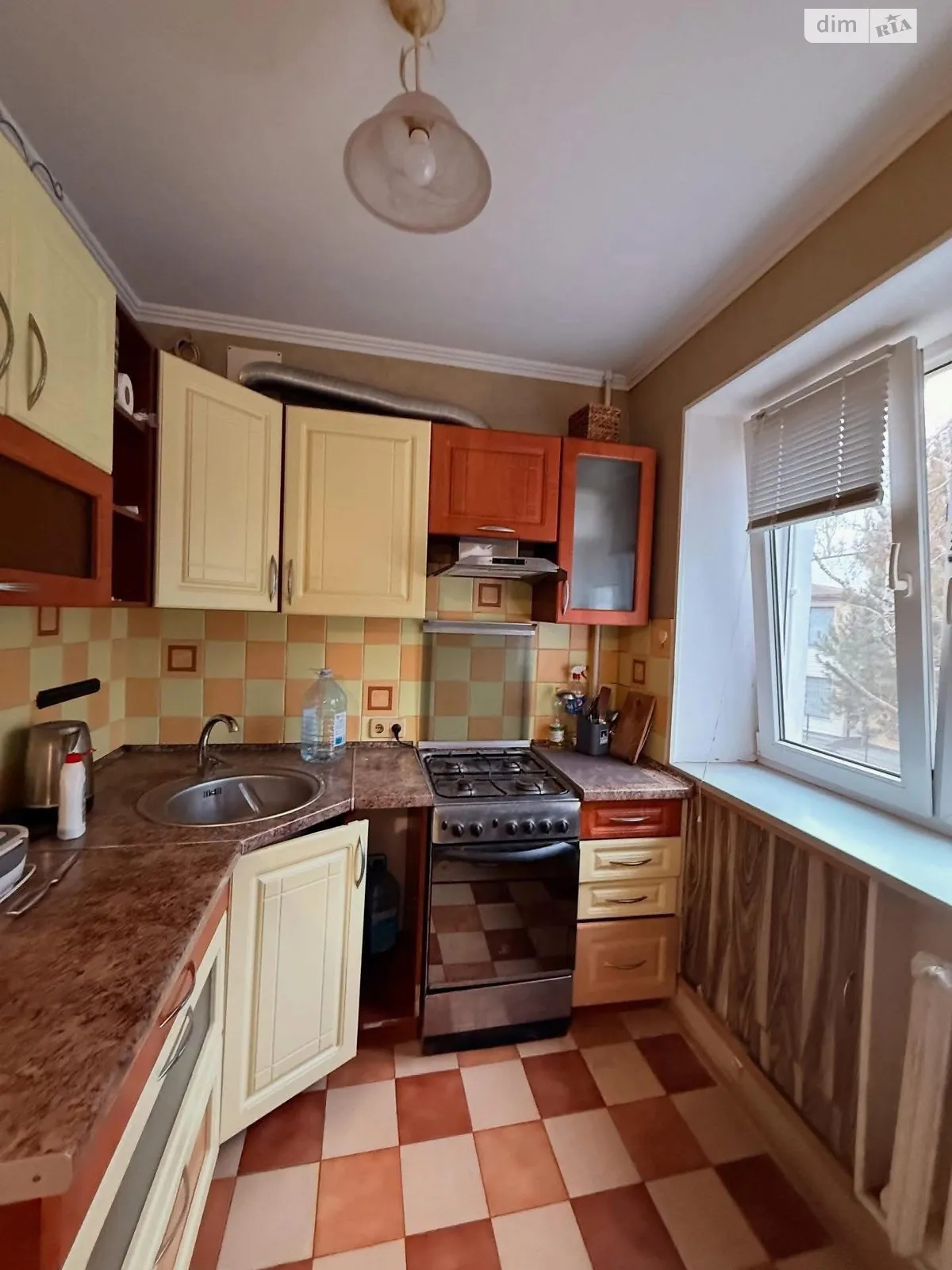 Продается 3-комнатная квартира 58 кв. м в Черноморске, цена: 56000 $ - фото 1