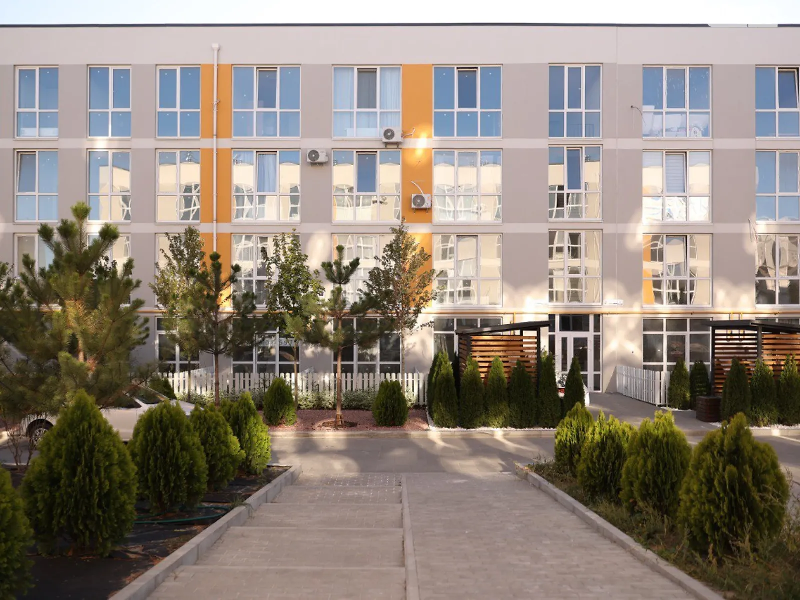 ул. Достоинства, 3 Святопетровское ЖК Sanville Park - фото 1