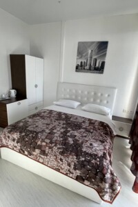 Довгострокова оренда квартири, Дніпро, р‑н. Центр, ст.м. Вокзальна, Королеви Єлизавети ІІ (Глінки) вулиця