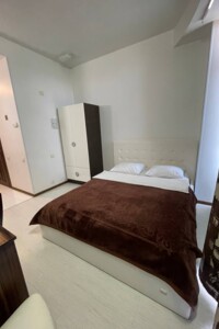 Довгострокова оренда квартири, Дніпро, р‑н. Центр, ст.м. Вокзальна, Королеви Єлизавети ІІ (Глінки) вулиця