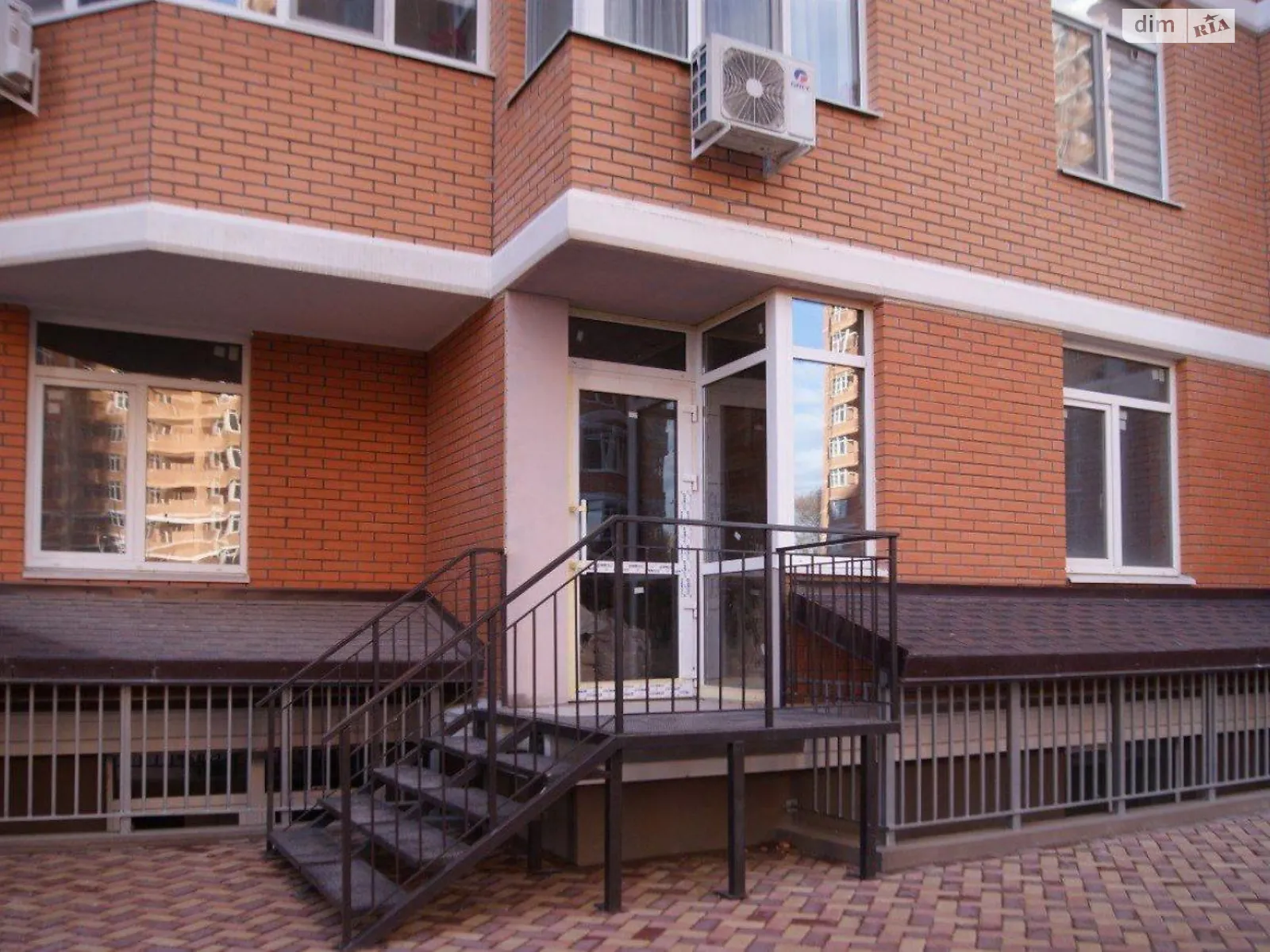 Продается помещения свободного назначения 88.1 кв. м в 16-этажном здании, цена: 105000 $ - фото 1