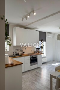 Продаж квартири, Київ, р‑н. Соцмісто, Соборності (Возз'єднання) проспект, буд. 17 корпус 2