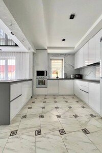 Куплю дом Львовской области