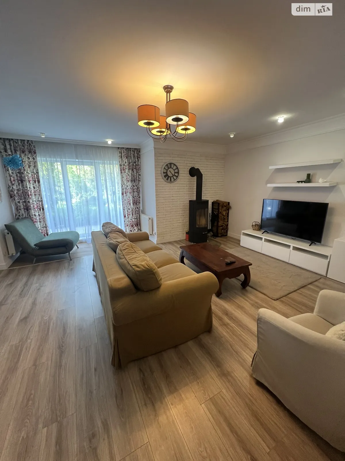 Сдается в аренду дом на 2 этажа 131 кв. м с камином, цена: 42000 грн - фото 1