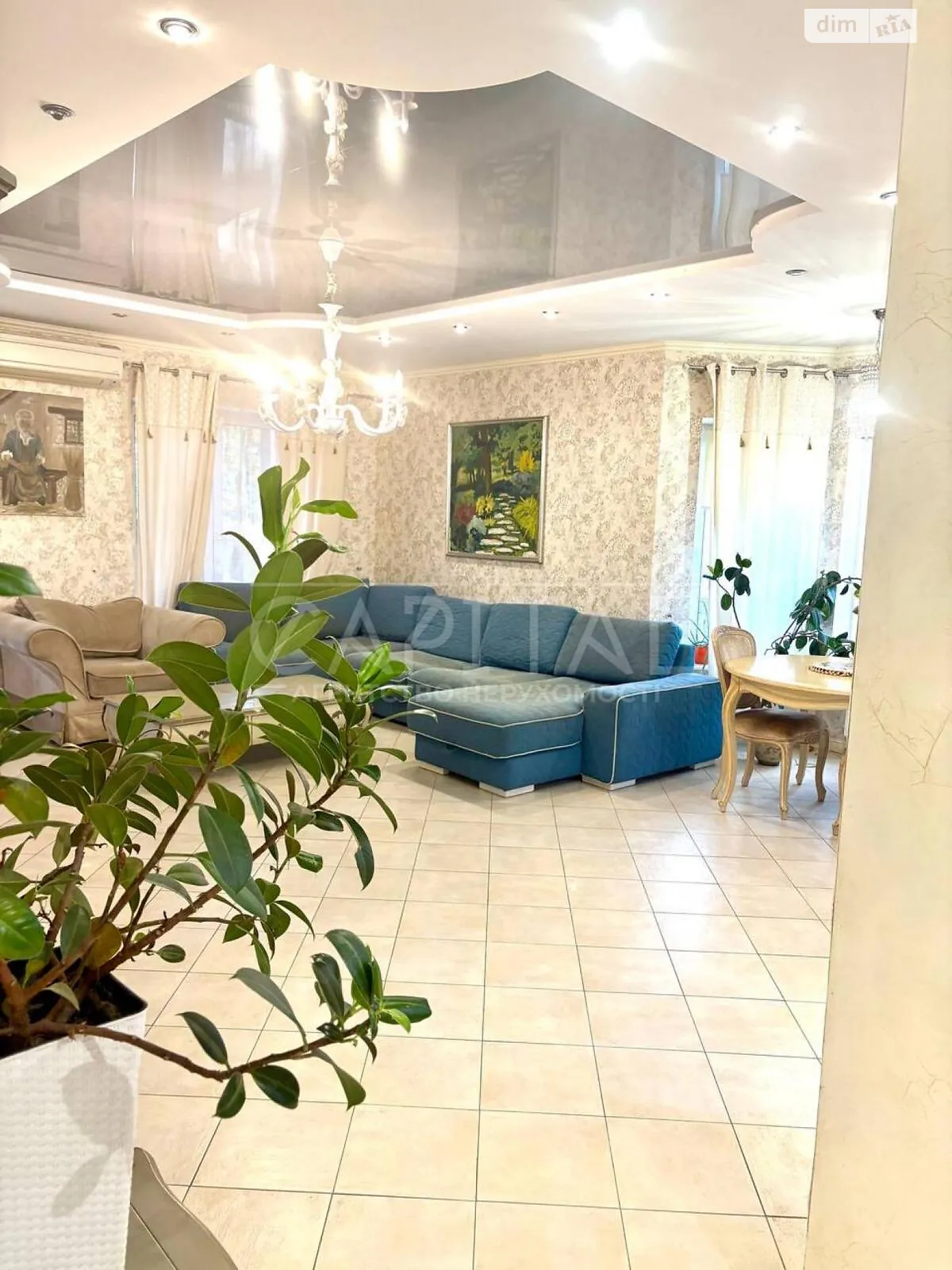 Сдается в аренду дом на 3 этажа 300 кв. м с подвалом, цена: 2000 $ - фото 1