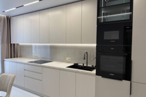 Продажа квартиры, Ивано-Франковск, р‑н. Центр, Южный бульвар, дом 32