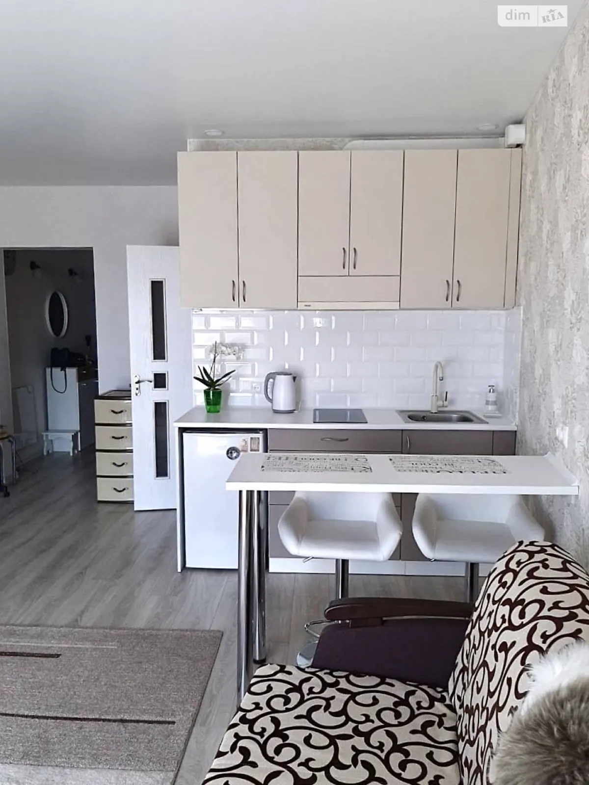 Продается 1-комнатная квартира 26.6 кв. м в Николаеве, ул. Сенная - фото 1