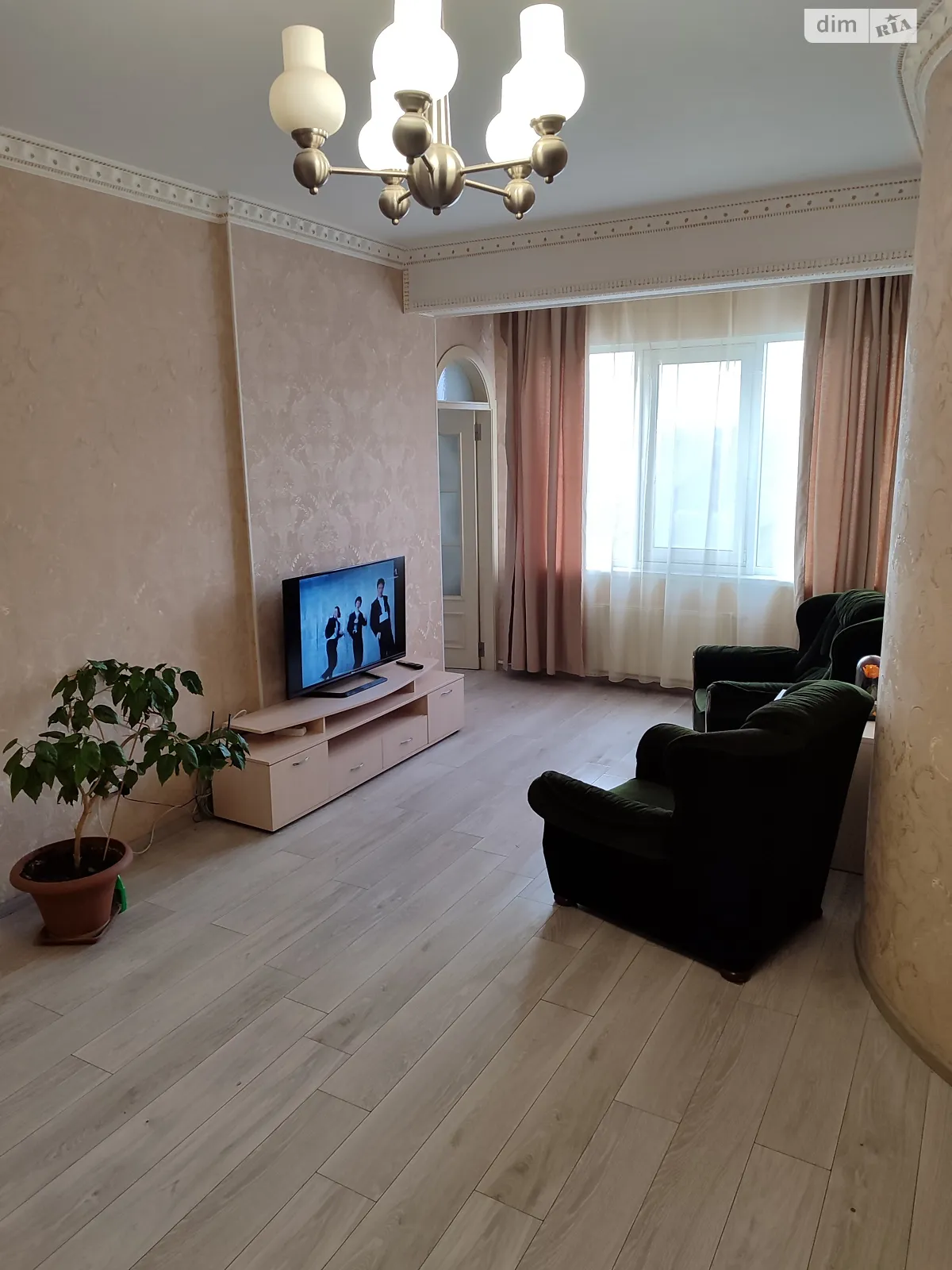 Сдается в аренду 3-комнатная квартира 96 кв. м в Днепре, ул. Рабочая, 166Д - фото 1