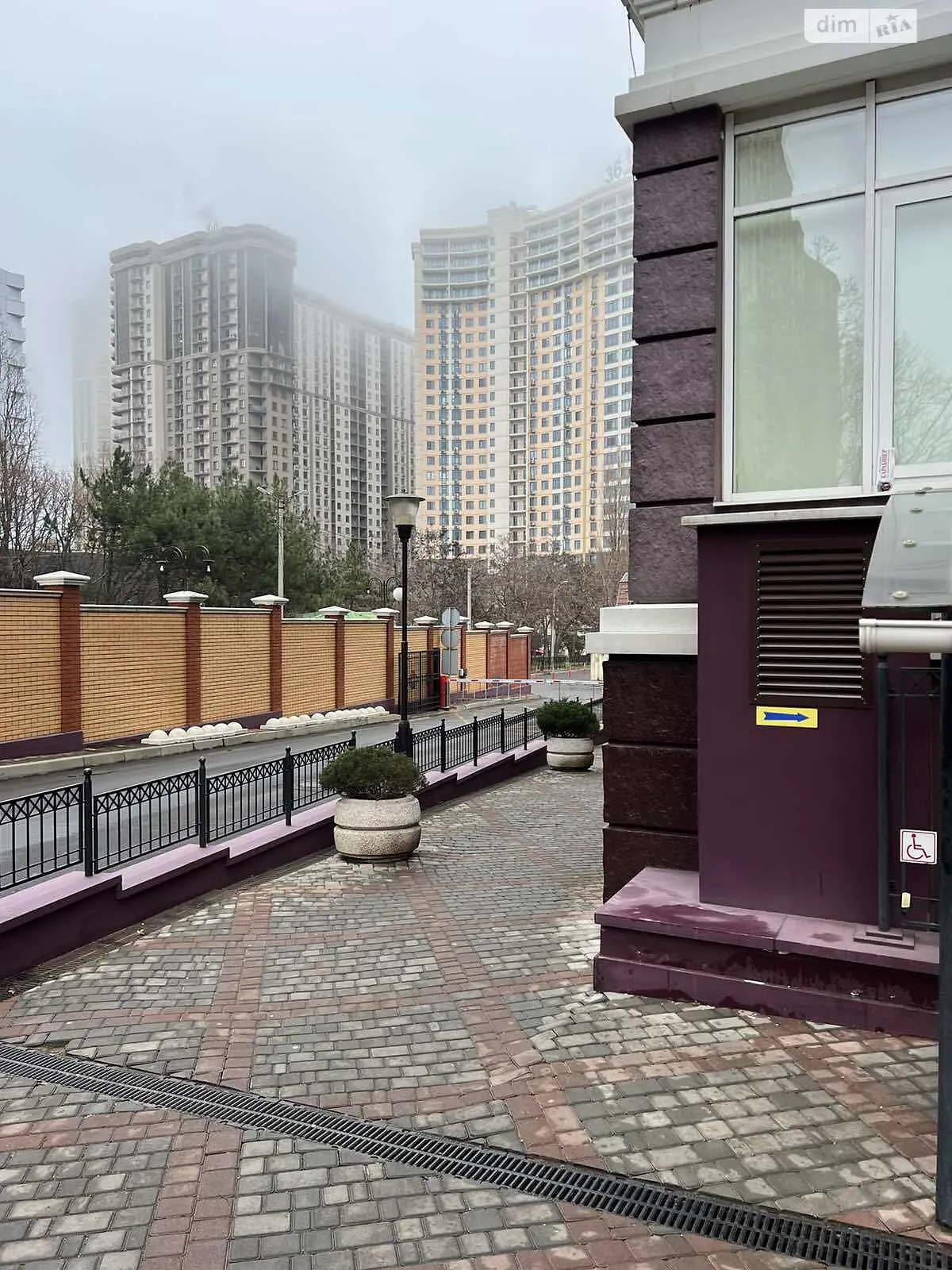 Сдается в аренду помещения свободного назначения 63.1 кв. м в 25-этажном здании, цена: 505 $ - фото 1