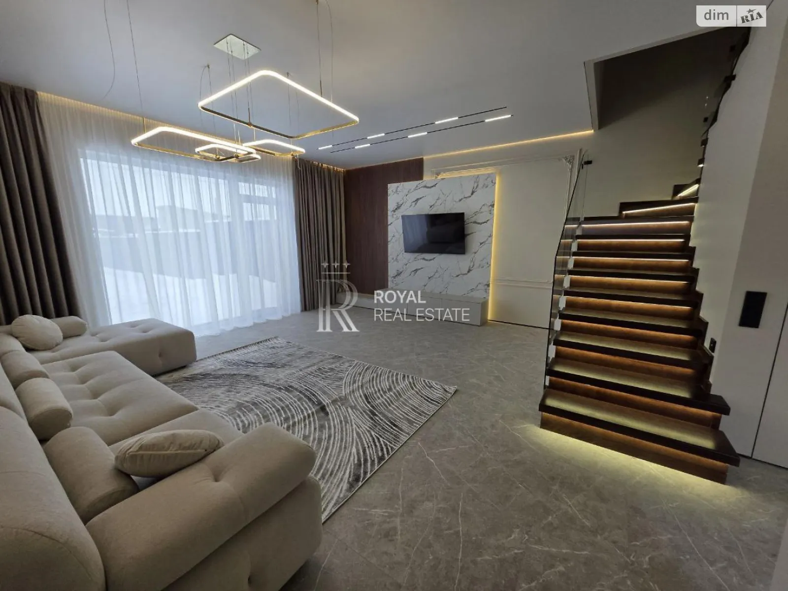 Сдается в аренду дом на 2 этажа 125 кв. м с участком, цена: 2200 $ - фото 1