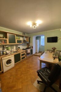 Продаж квартири, Одеса, р‑н. Приморський, Балтиморська (Посмітного) вулиця, буд. 33