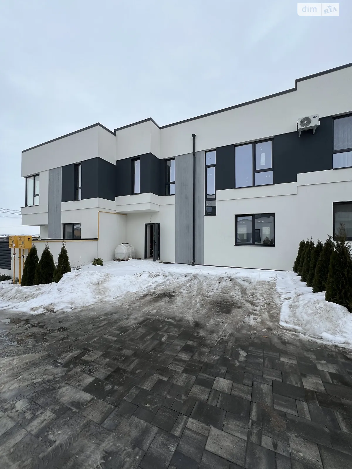 вул. Сергія Голубєва, 2 Щасливе Рівне ЖК Amster, цена: 115000 $ - фото 1