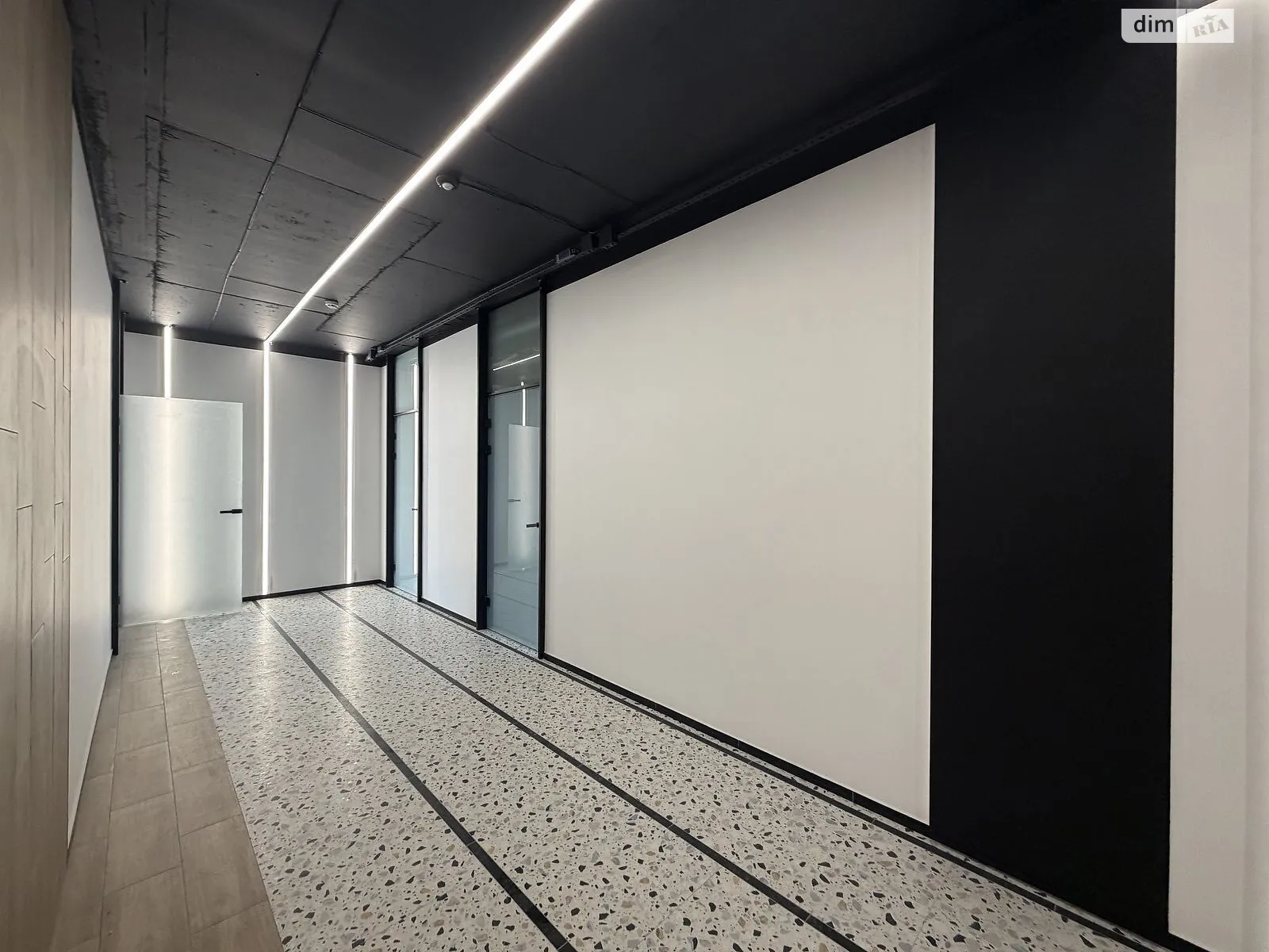 Здається в оренду приміщення вільного призначення 64 кв. м в 10-поверховій будівлі, цена: 20000 грн - фото 1