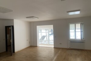 Долгосрочная аренда коммерческого помещения, Черновцы, р‑н. Шевченковский, Небесной Сотни улица