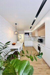 Продажа квартиры, Черновцы, р‑н. Первомайский, Русская улица, дом 237