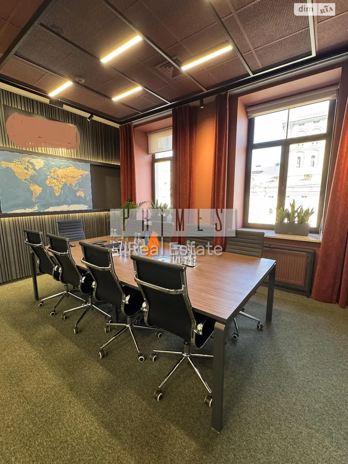 Сдается в аренду офис 145 кв. м в бизнес-центре, цена: 3625 $ - фото 1