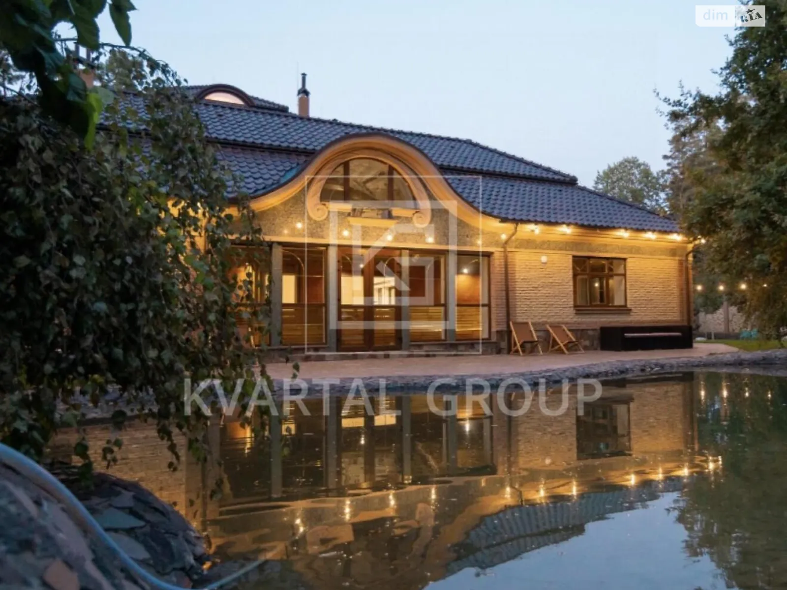 Продается дом на 3 этажа 1101.5 кв. м с подвалом, цена: 1000000 $ - фото 1