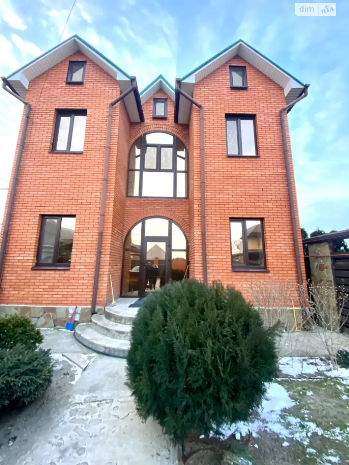 Продается дом на 2 этажа 174.3 кв. м с верандой, цена: 175000 $ - фото 1