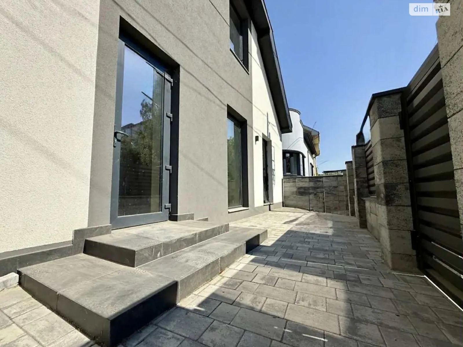 Продається одноповерховий будинок 175 кв. м з верандою, цена: 150000 $ - фото 1