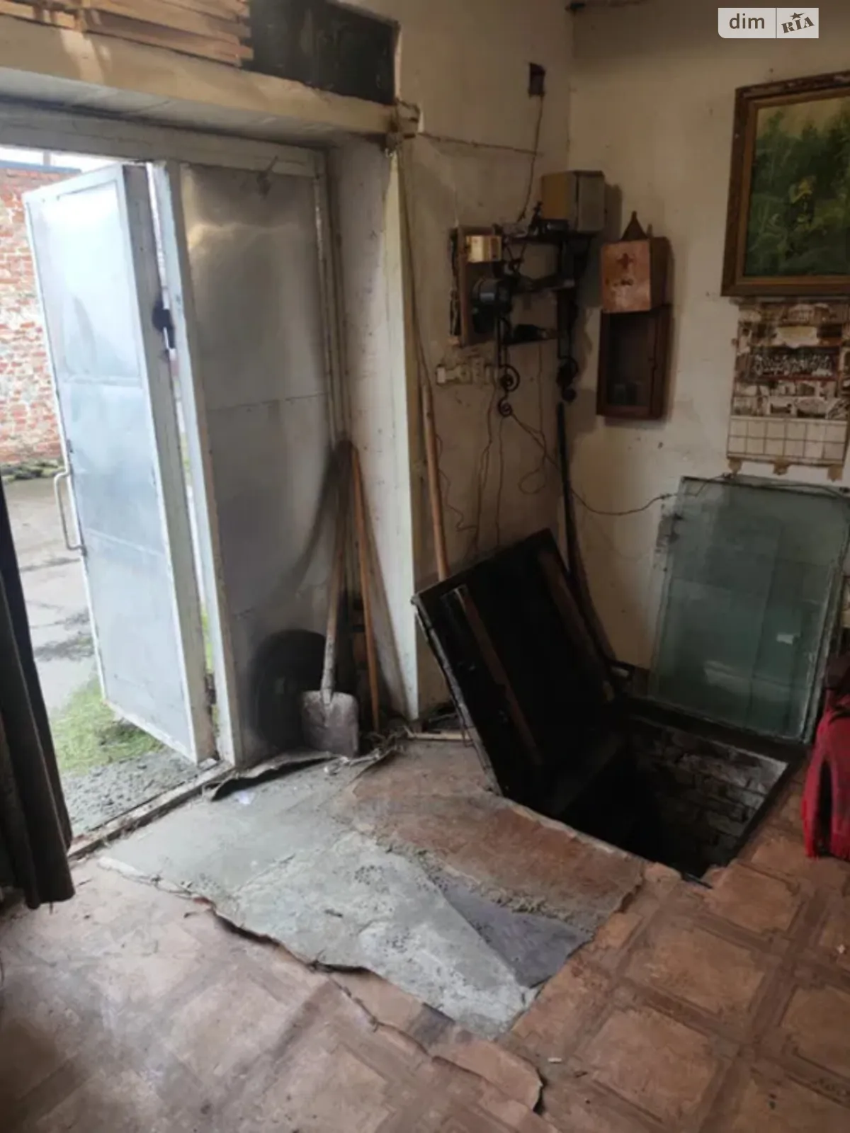 Продается место в гаражном кооперативе под легковое авто на 27 кв. м, цена: 6500 $ - фото 1