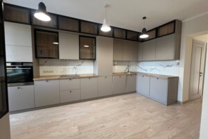 Довгострокова оренда квартири, Івано-Франківськ, р‑н. Центр, Підгірянки Марійки (Дарвіна) вулиця, буд. 23