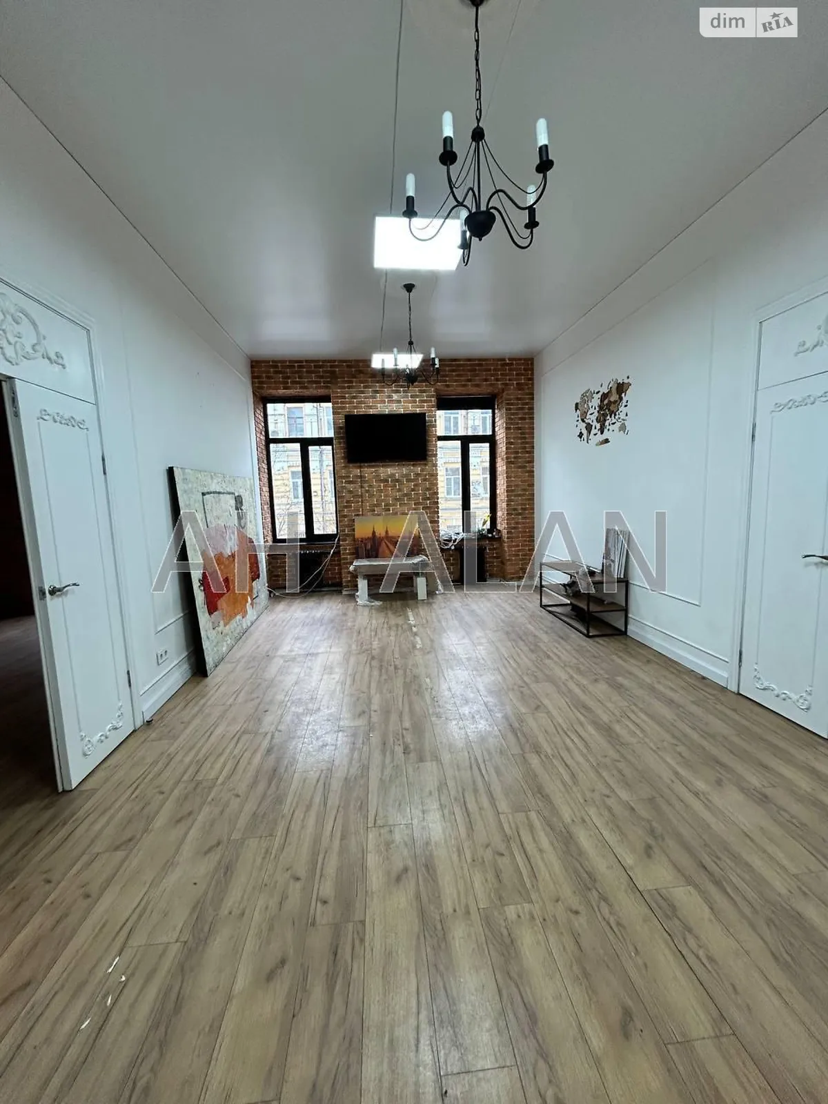 Здається в оренду офіс 108 кв. м в бізнес-центрі, цена: 1500 $ - фото 1