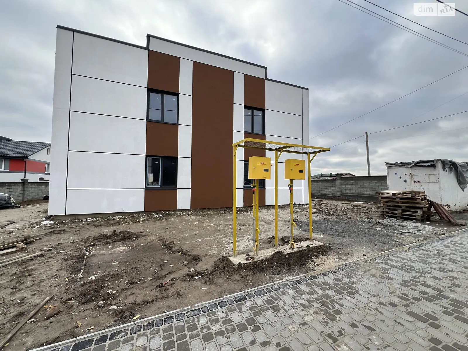 ул. Кулика и Гудачека(Макарова) Авторынок Ровно, цена: 75000 $ - фото 1