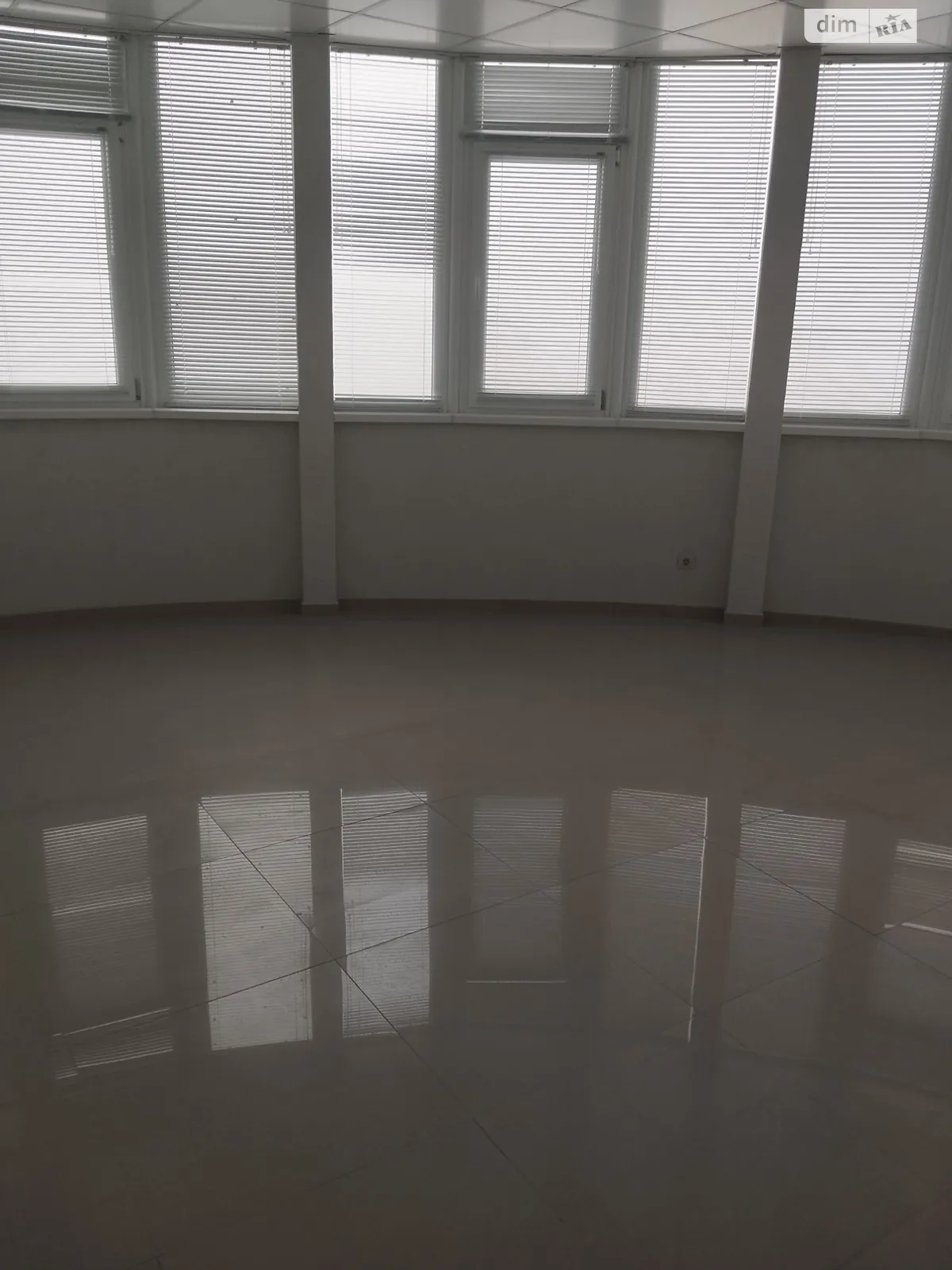 Здається в оренду офіс 30 кв. м в бізнес-центрі, цена: 8000 грн - фото 1