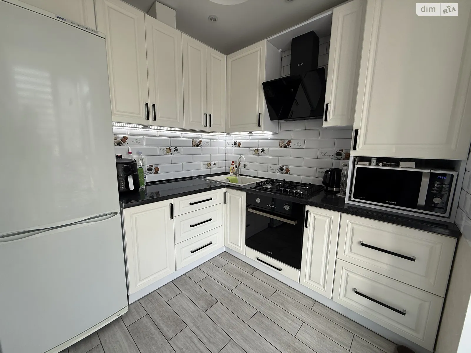 Продается 2-комнатная квартира 63 кв. м в Виннице, ул. Васильковая - фото 1