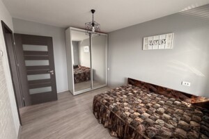 Продаж квартири, Миколаїв, р‑н. ЮТЗ, Космонавтів вулиця