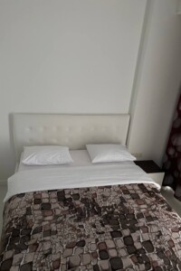 Долгосрочная аренда квартиры, Днепр, р‑н. Центр, Королевы Елизаветы II (Глинки) улица