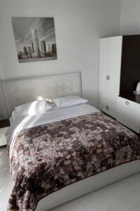 Долгосрочная аренда квартиры, Днепр, р‑н. Центр, Королевы Елизаветы II (Глинки) улица