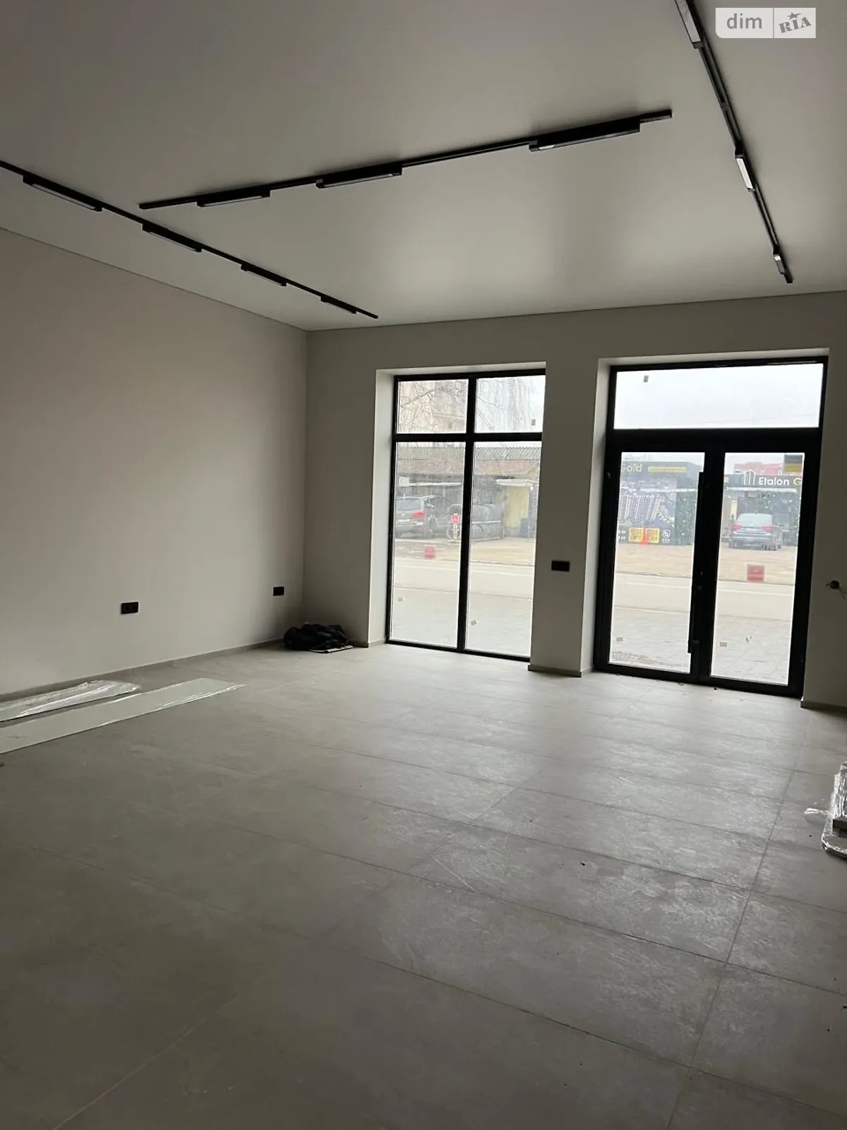 Продается помещения свободного назначения 46.5 кв. м в 3-этажном здании, цена: 140000 $ - фото 1