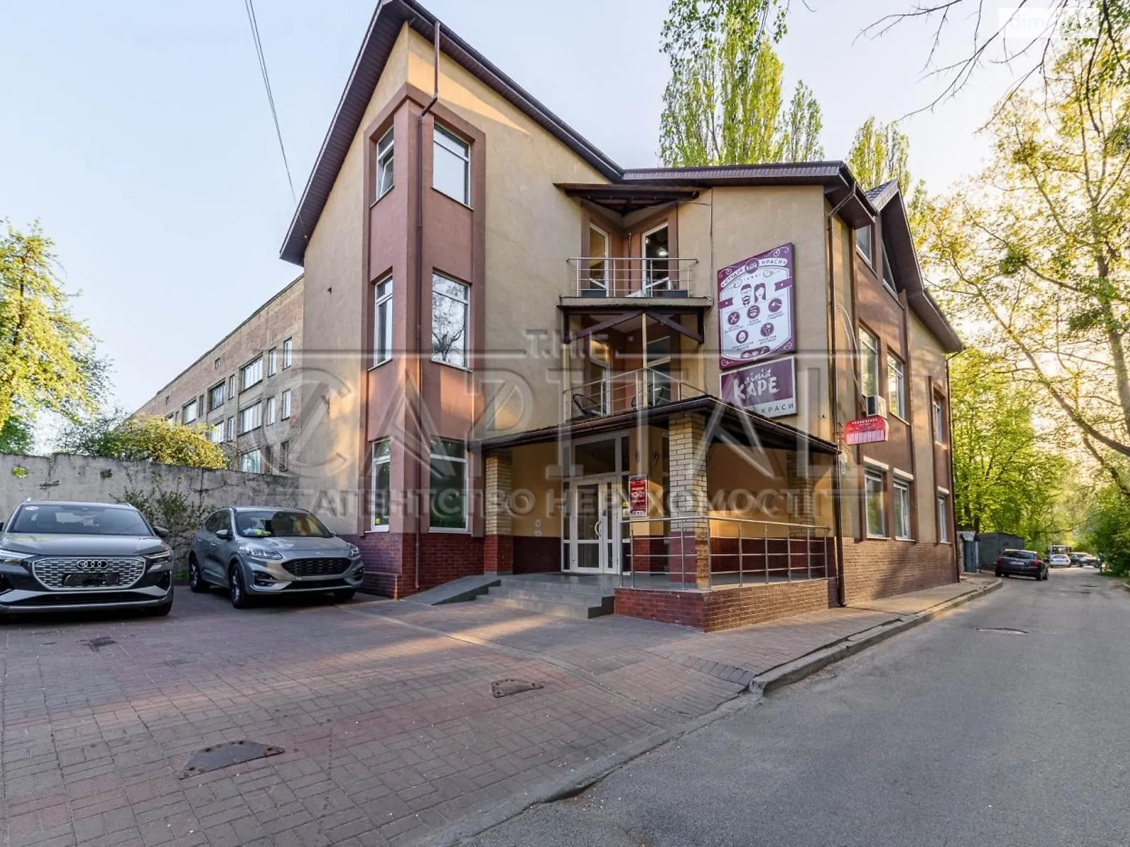 Продается помещения свободного назначения 415.6 кв. м в 3-этажном здании, цена: 490000 $ - фото 1