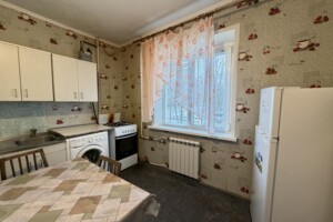 Довгострокова оренда квартири, Дніпро, р‑н. Тополя-3, Тополя-3 масив, буд. 24