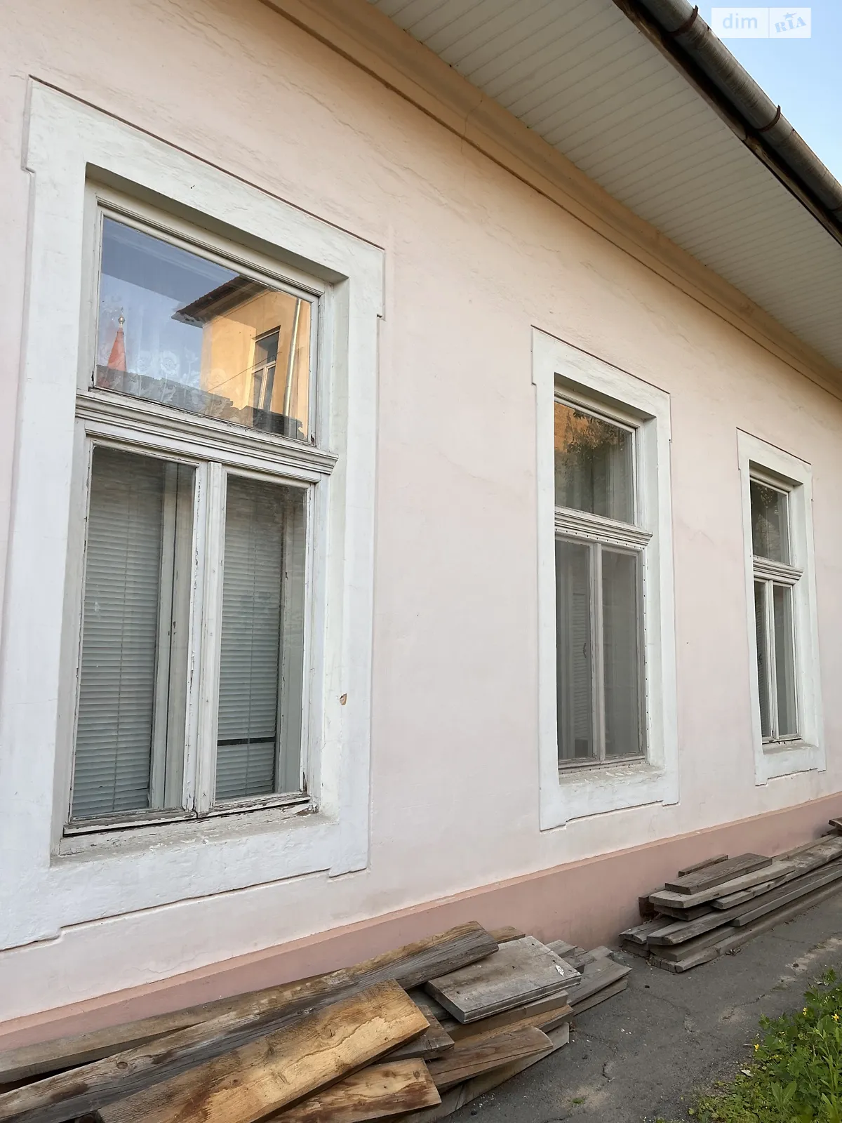 Продається одноповерховий будинок 149 кв. м з гаражем, цена: 135000 € - фото 1